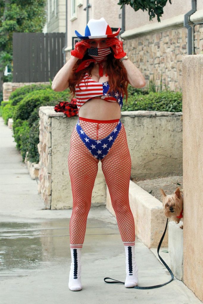 True American Patriot Phoebe Price Looks… Fucking Horrible, As Always gallery, pic 20