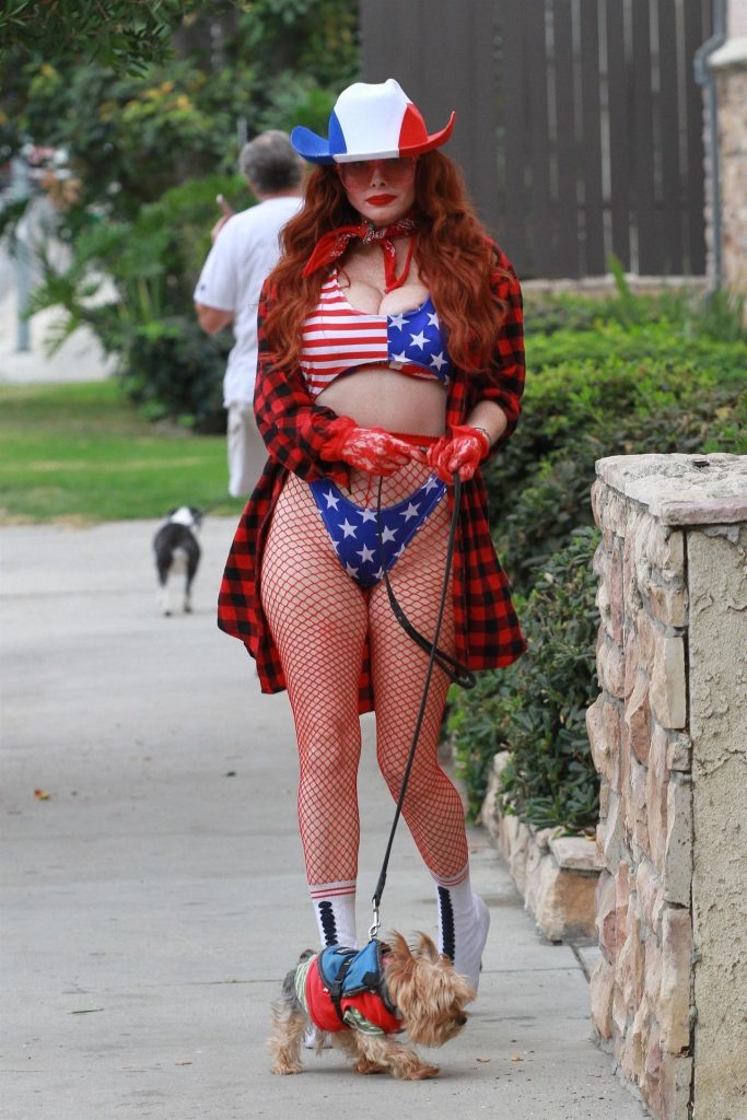 True American Patriot Phoebe Price Looks… Fucking Horrible, As Always gallery, pic 24