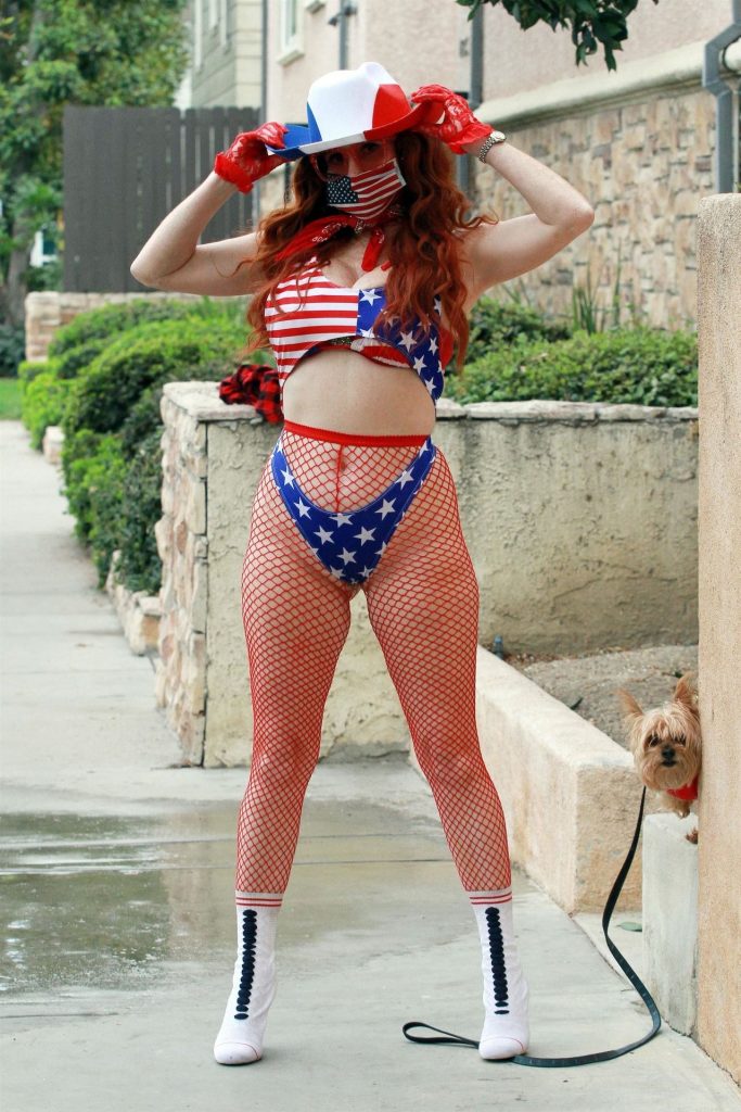 True American Patriot Phoebe Price Looks… Fucking Horrible, As Always gallery, pic 26