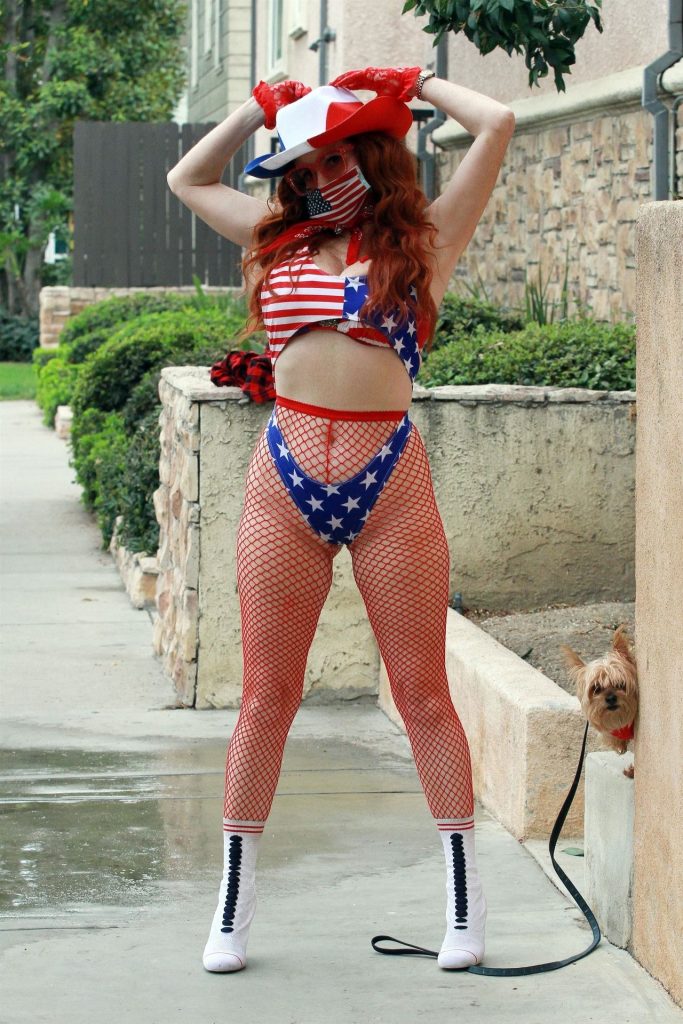 True American Patriot Phoebe Price Looks… Fucking Horrible, As Always gallery, pic 28