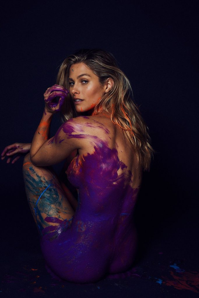 Naked Natalie Roser Shows Her Hot Bod Covered in Paint gallery, pic 16