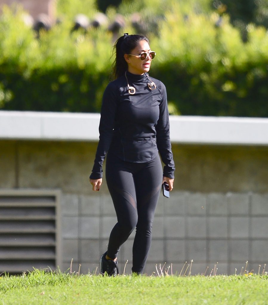 Gorgeous Nicole Scherzinger Running Around and Squatting in a Park gallery, pic 26