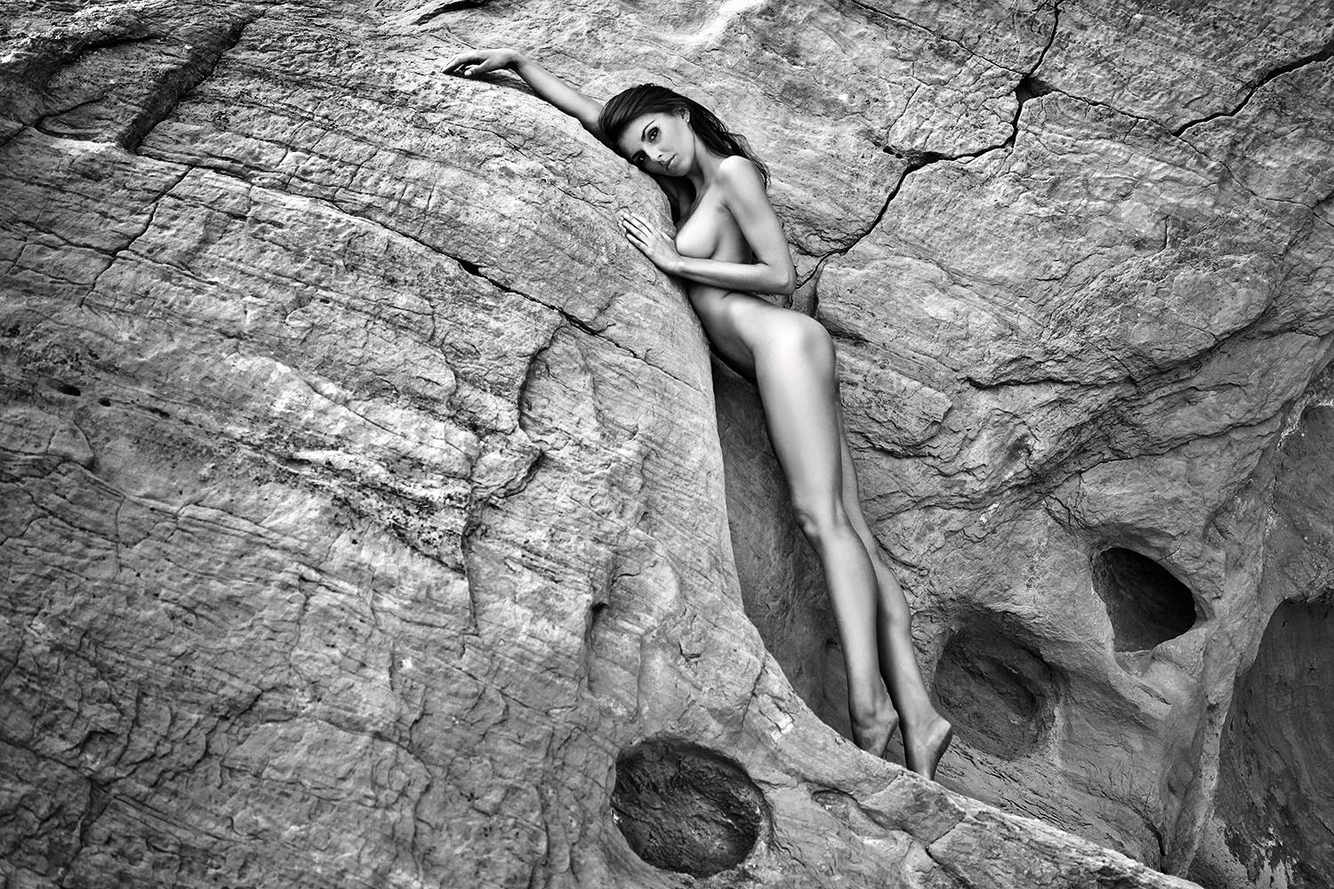 Laura kightlinger naked 💖 Laura Giraudi Nude Pictures. Ratin