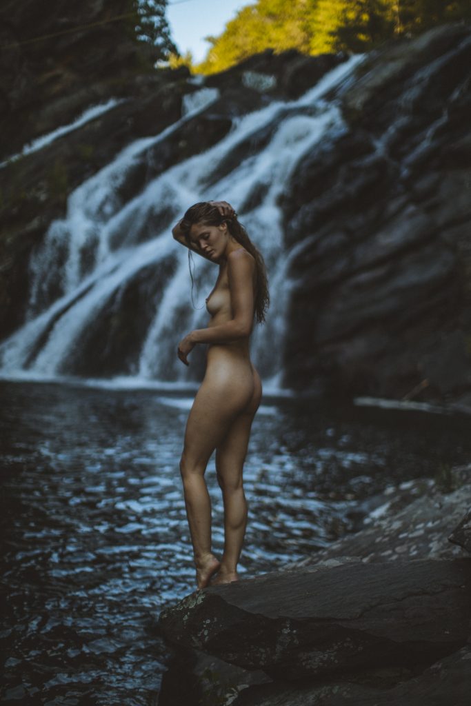 Nude Rebekah Underhill Flashing Her Perfect Body by the Waterfall gallery, pic 12