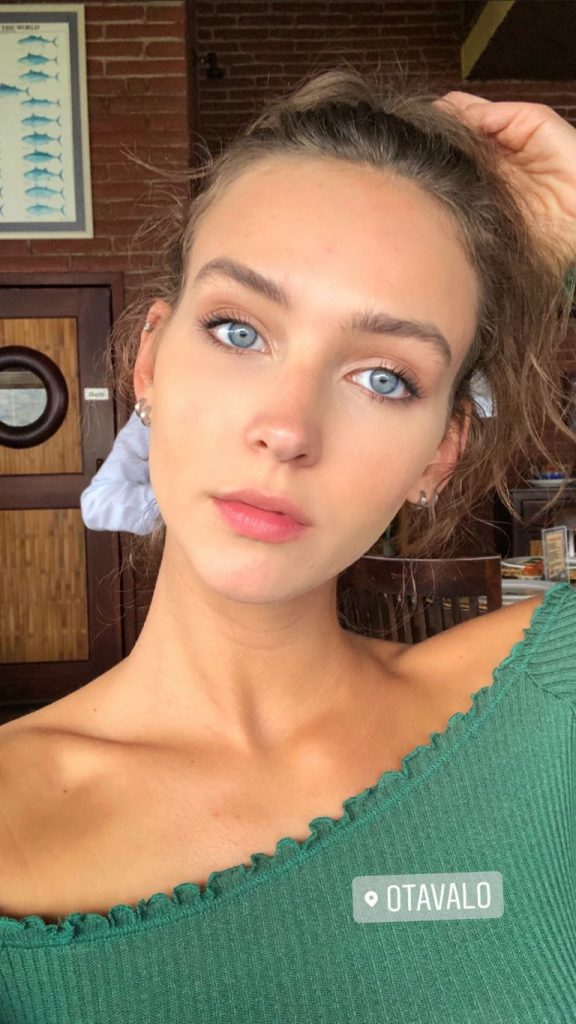 Young Beauty Rachel Cook Spotlighting Her Body in High Quality gallery, pic 24