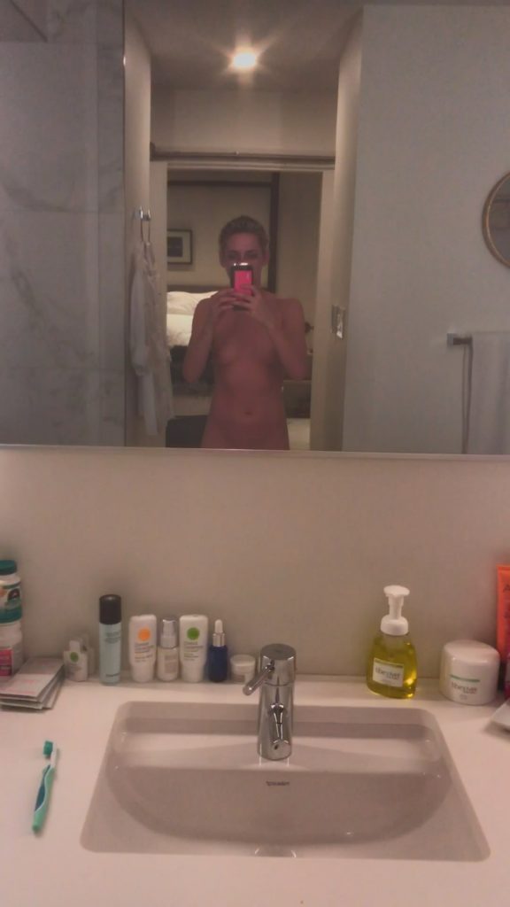 Fappening 2021: Hollywood A-Lister Kristen Stewart Shows Her Nude Body video screenshot 12