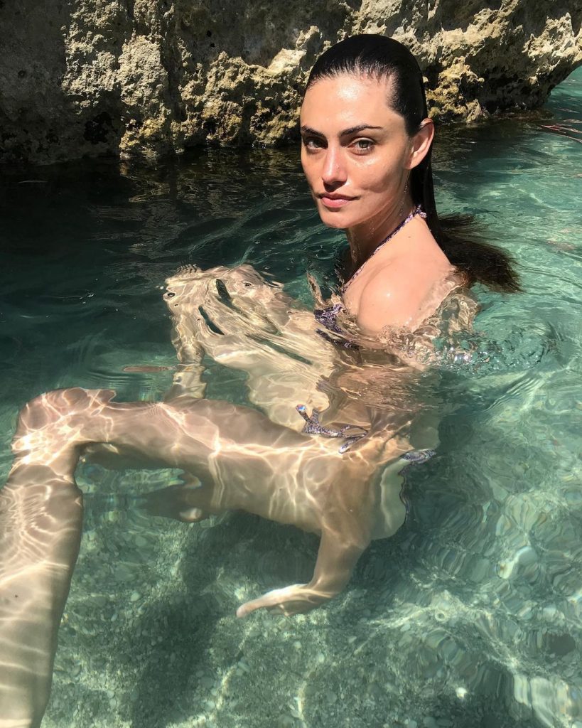 Huge Assortment of Phoebe Tonkin Pictures to Make You Cum Hard gallery, pic 30