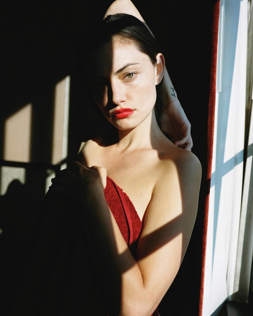 Huge Assortment of Phoebe Tonkin Pictures to Make You Cum Hard gallery, pic 16