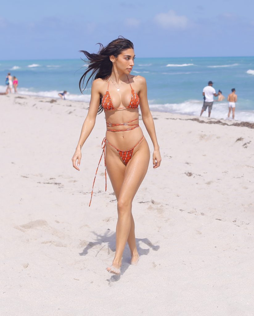 New Chantel Jeffries Bikini Pictures: Tiniest Swimsuit Thus Far gallery, pic 12