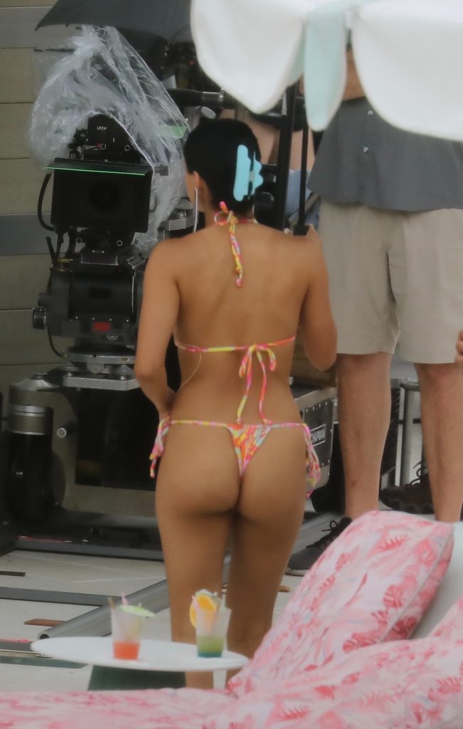 Camila Mendes Decides to Kneel to Show Her Ass in a Hotter Way gallery, pic 12