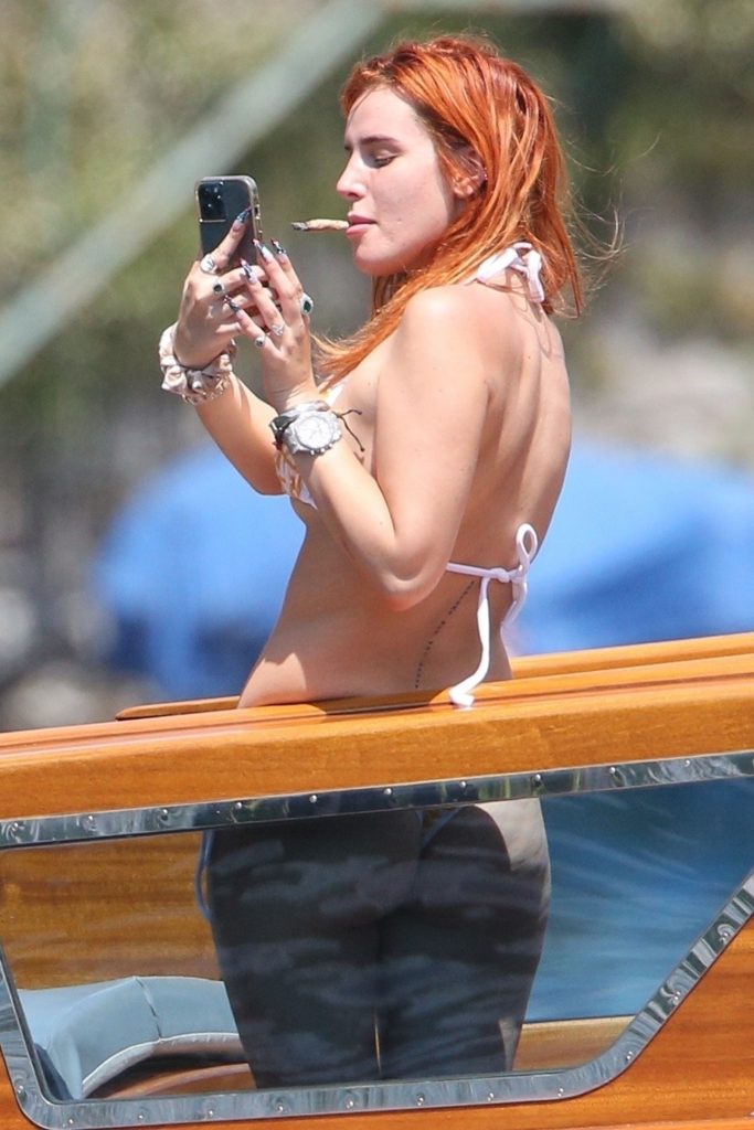 Slim Bella Thorne Turning Heads in a Skimpy Swimsuit in High Quality gallery, pic 30