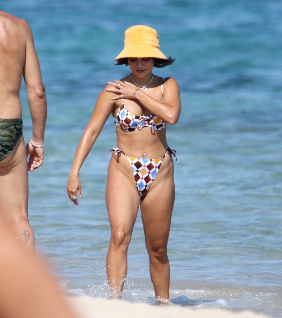 Breathtaking Vanessa Hudgens Shows Her Exhilarating Physique in a Hot Two-Piece gallery, pic 12