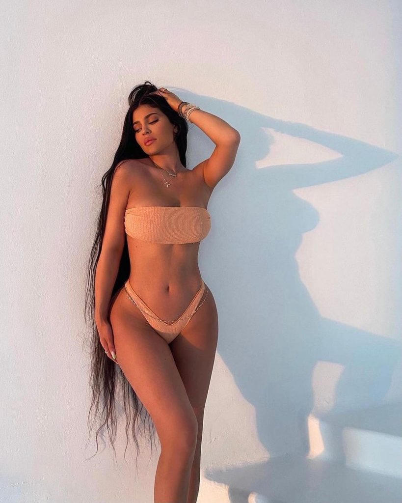 Assorted Collection of Kylie Jenner Pictures That Ooze Sexiness and Style gallery, pic 180