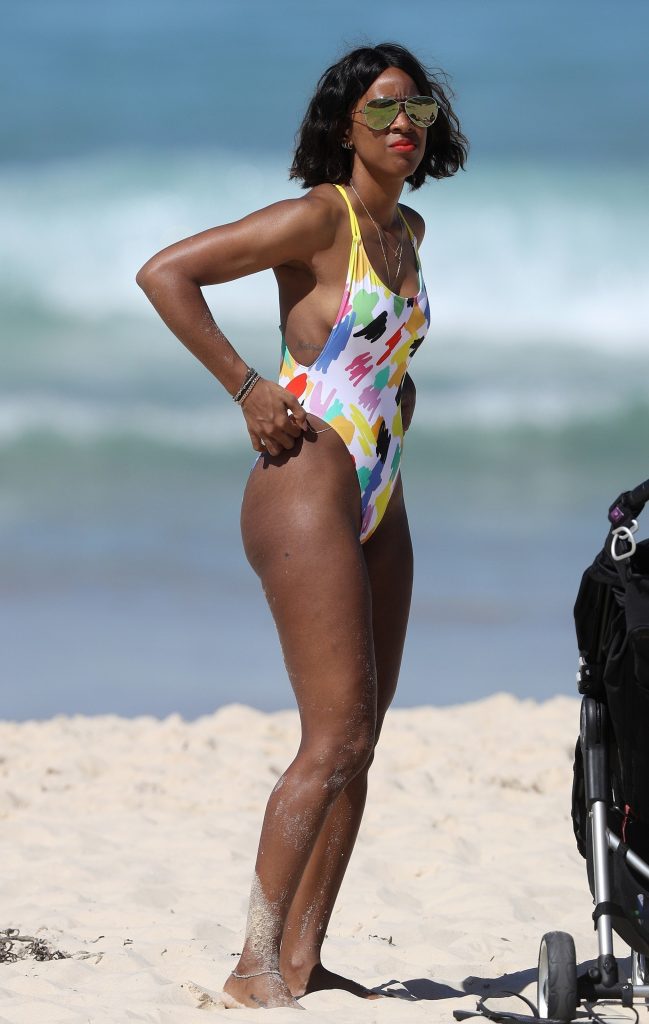 Curvaceous Kelly Rowland Shows Her Meaty Ass and Gorgeous Sideboob gallery, pic 38