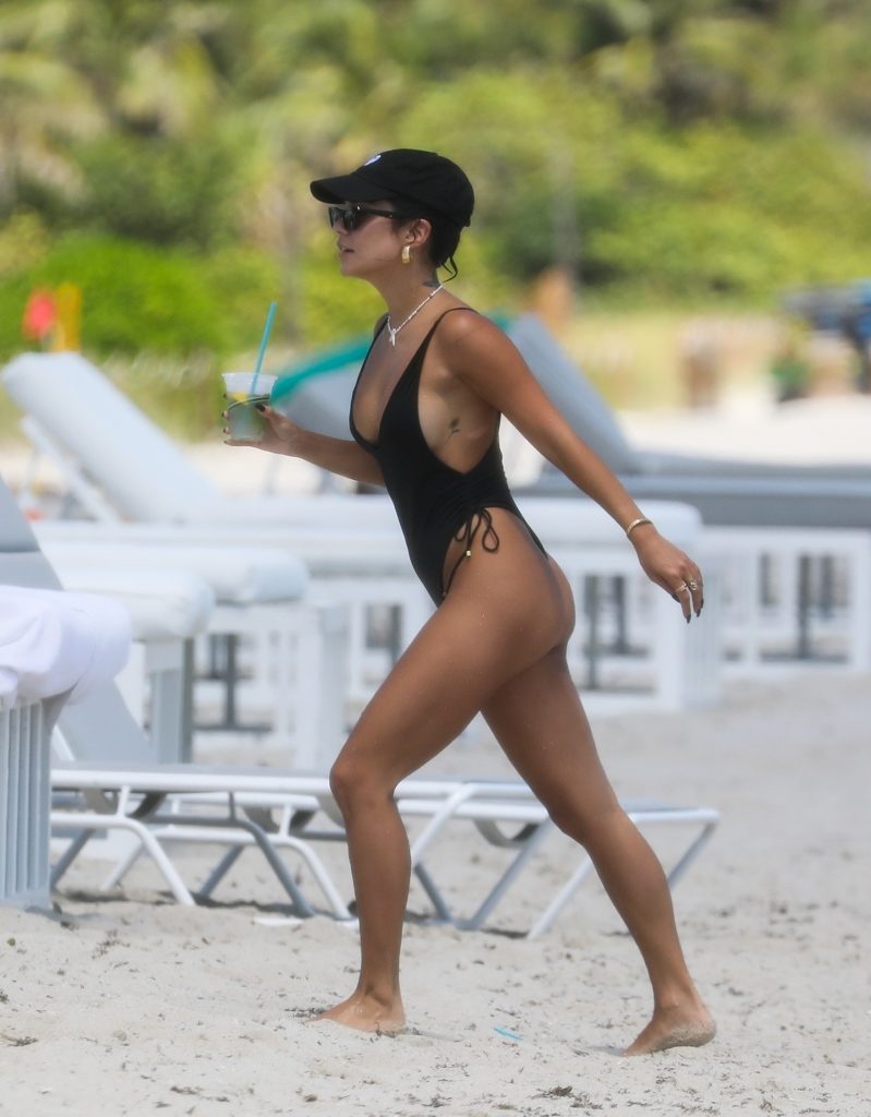 Curvaceous Vanessa Hudgens Shows Her Tits, Legs, and Ass on the Beach gallery, pic 6