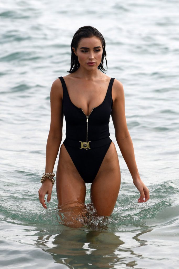 Smoldering Olivia Culpo Looks Breathtaking on the Set of Her Latest Photoshoot gallery, pic 140