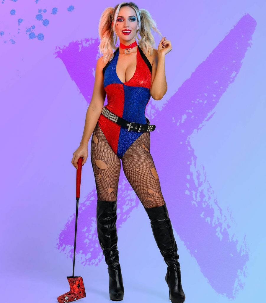 Paige Spiranac Looks Sexy While Cosplaying as Harley Quinn gallery, pic 10