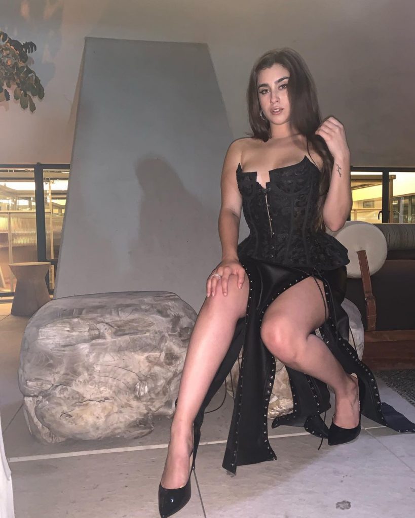 Breathtaking Lauren Jauregui Wants to Get You Off with Her All-Natural Curves gallery, pic 2