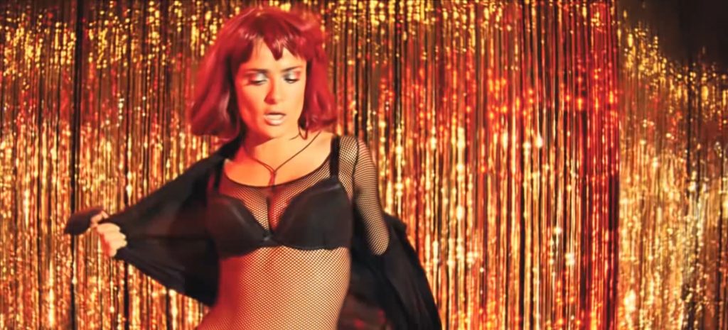 Thick Bombshell Salma Hayek Sizzles as an Exotic Dancer in Hot Screencaps gallery, pic 4