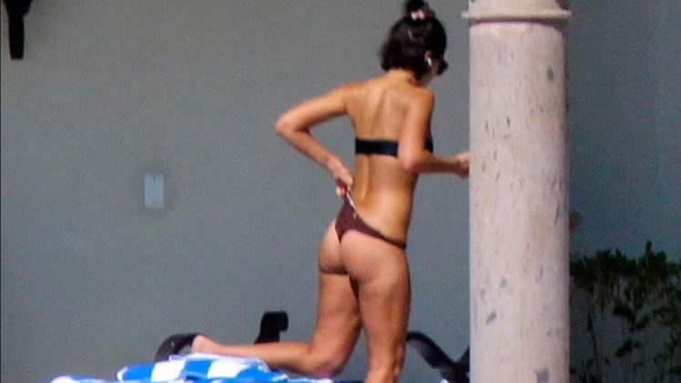 Jessica Alba Demonstrates Her Tight Ass in a Thong-Style Bikini Two-Piece