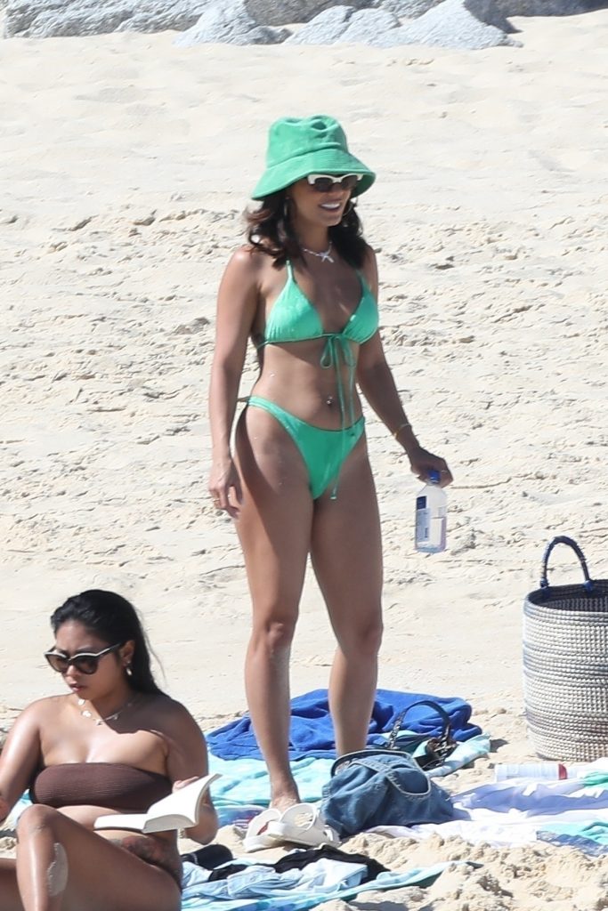 Bikini-Clad Vanessa Hudgens Shows Her Curvy Body on a Beach and It’s Super-Hot gallery, pic 12