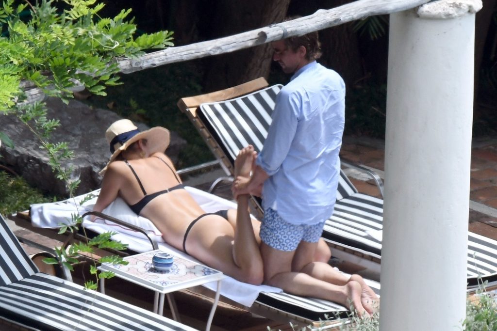 Tight-Bodied Maria Sharapova Shows Her Amazing Bikini Body gallery, pic 38