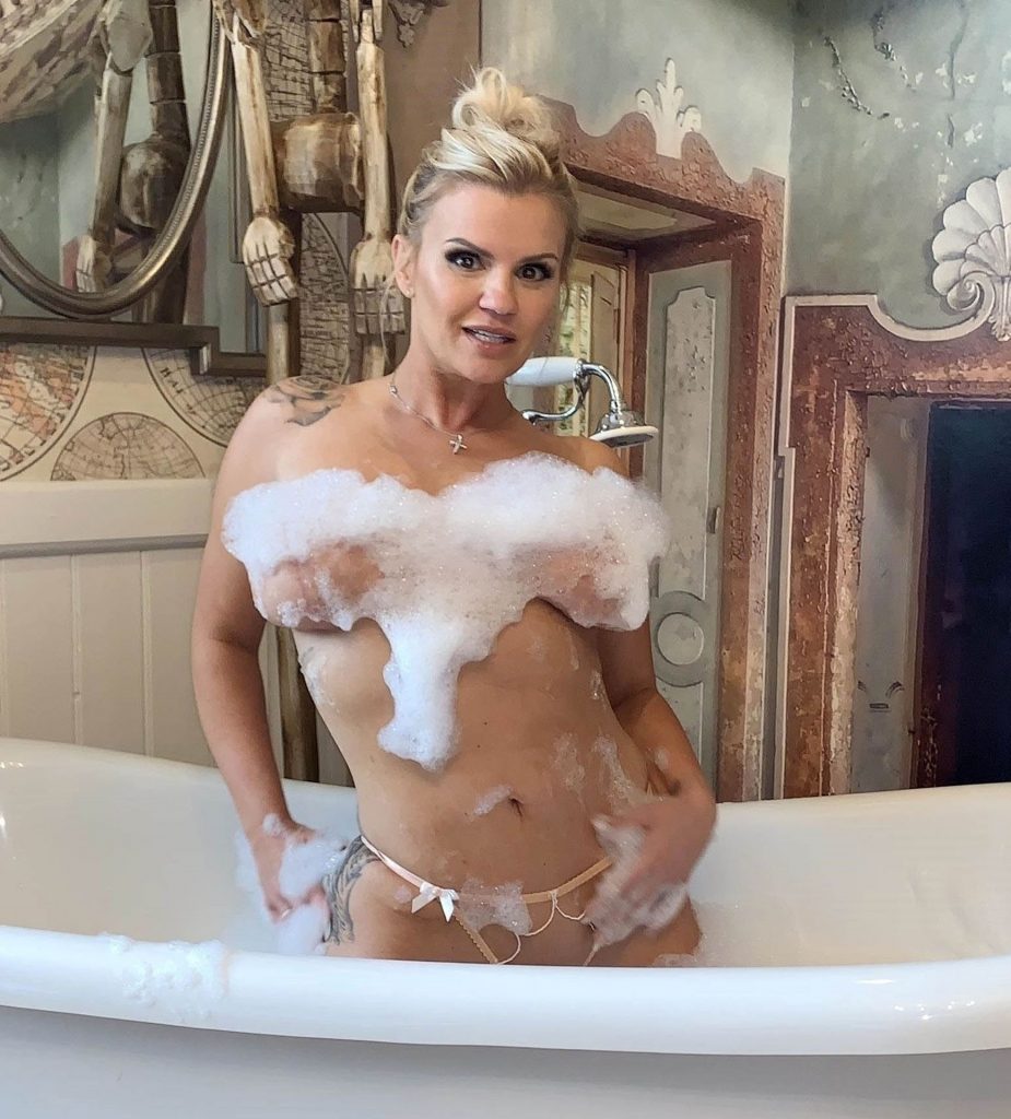 Wet Pussy Blonde Kerry Katona Showing Her Body in a Bathtub Just to Tease You gallery, pic 6