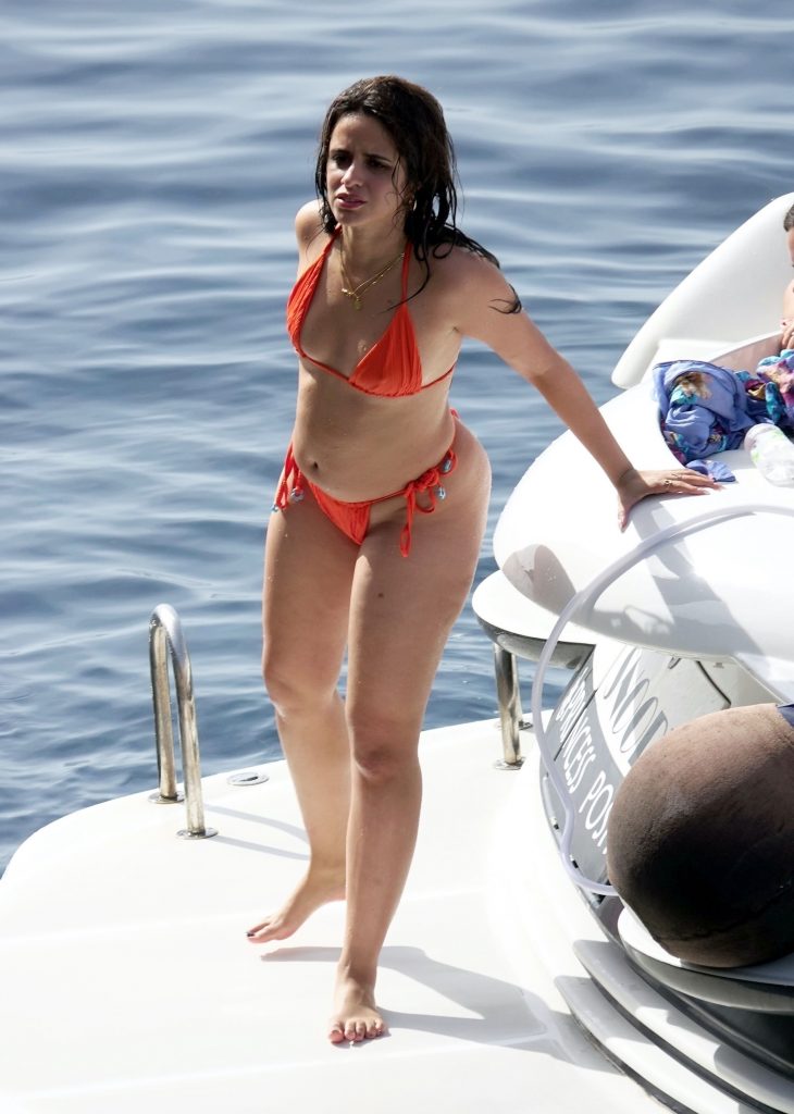 Sensational Camila Cabello Showing Her Big Phat Butt in a Sexy Bikini in HQ gallery, pic 4